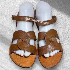 Sandale marron artisanale